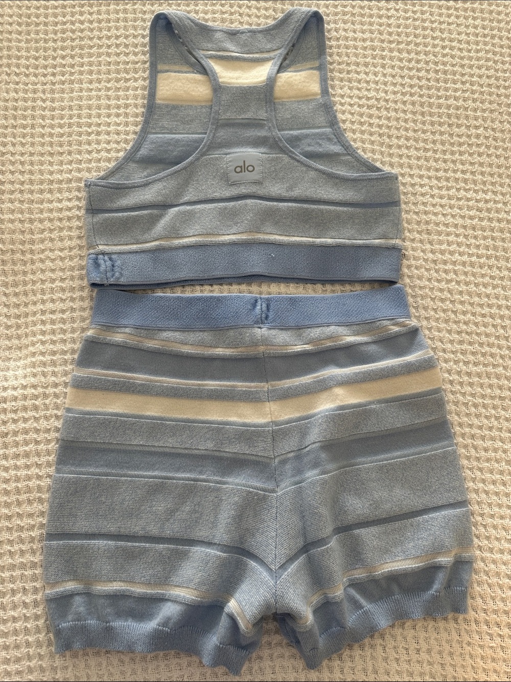 ALO Sport short play knit short and bra - very good condition - Picture 5 of 8